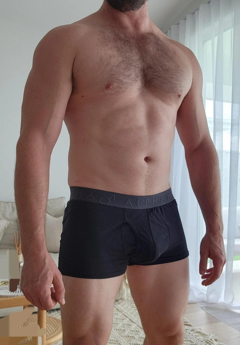SurePapi's tweet photo. I deserve a man like this. https://t.co/Vu4GDlZ704