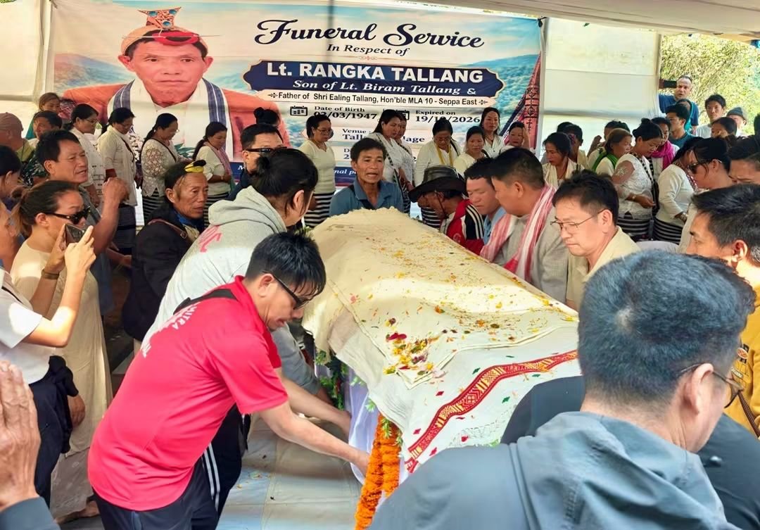 tsetenchombay's tweet photo. Attended the funeral service of Late Shri Rangka Tallang Ji, beloved father of Hon’ble MLA Shri @EalingTallang Ji, at Tallang Village, Seppa, today.

Solemnly paid my last respects during the final rites and stood in solidarity with the bereaved family, well-wishers, and loved ones as they mourned this profound loss.

I pray to Lord Buddha and Ane Donyi Polo to grant eternal peace to the departed soul and bestow strength, courage, and comfort upon the bereaved family and the loved ones to bear this irreparable loss.

Om Shanti. 🙏