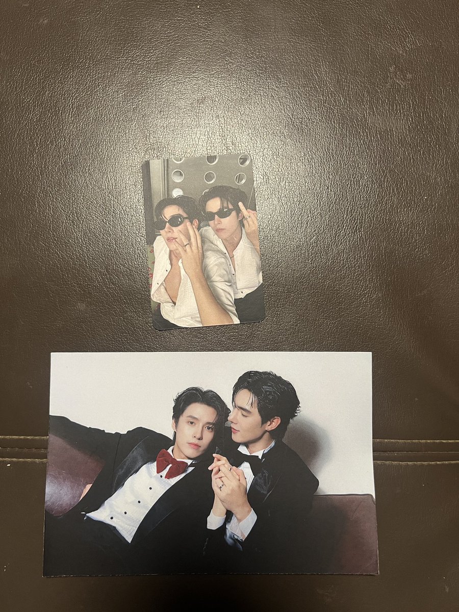 oppxx2's tweet photo. WTS / อย่าขอพี่เจน final ep 
➡️การ์ด (แว่นดำ) 160 บาท
➡️โปสการ์ด 100 บาท
➡️ยกเซ็ต การ์ดfinal 4 ใบ + โปสการ์ด
ราคา 500 บาท
🚛 ส่งฟรีทุกรายการ /นัดรับหน้างานมีตได้ค่ะ
DM เพื่อสอบถามหรือขอดูรูปเพิ่มเติมได้นะคะ
#ตลาดนัดตี๋เฮง #อย่าขอพี่เจน
#DontBeTooEmotional
#TeeHeng #ตี๋เฮง https://t.co/0jvkTh7CQu