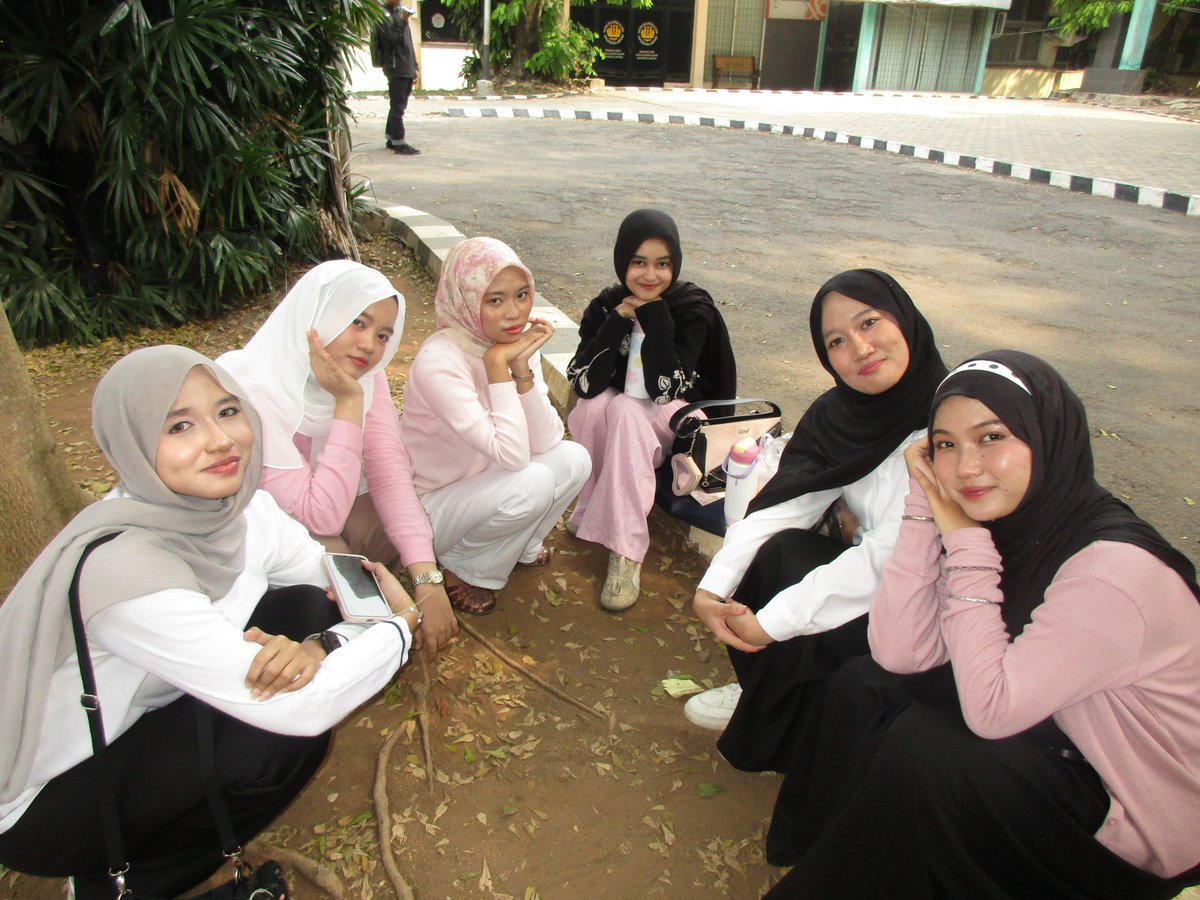 satorchyeaga's tweet photo. lucu bgt ini berak https://t.co/nclb2kCVGk