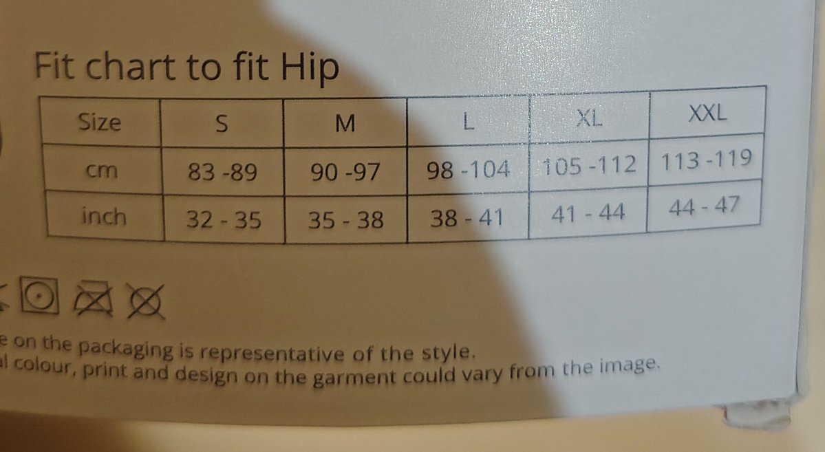 TechInsideHub's tweet photo. @MyntraSupport @myntra 
Regarding Order ID: # 1344316 10973173079103
Size on App vs size on actual product. https://t.co/wvNx5wcRUv