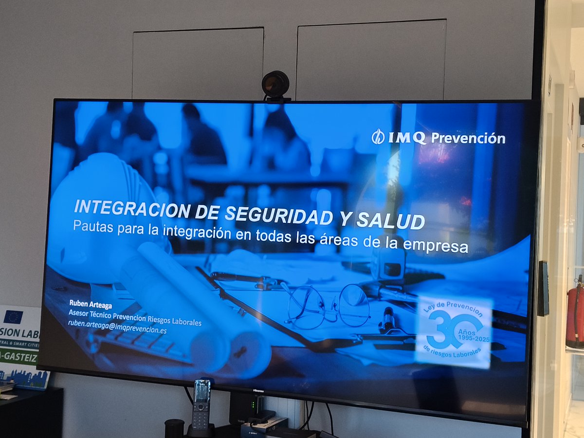 EmpreSEA's tweet photo. Dentro de la X Campaña de @segurmania_ , con @osalanEJGV, activada por @EmpreSEA y @Confebask, hoy hemos celebrado una jornada sobre los Riesgos de la no integración de la seguridad y salud laboral. Con Rubén Arteaga, de @ImqPrevencion. https://t.co/CBvYeejaQg