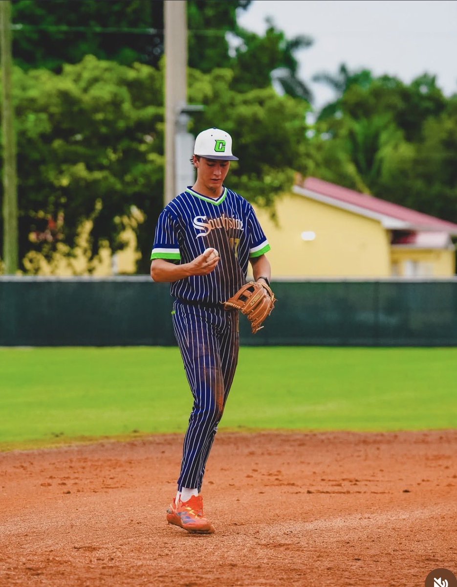 SSCrewShowcase's tweet photo. Congratulations to @BrandonHan2028 on his commitment to @UVABaseball Brandon’s hard work and determination has grown him into one of the top players in the state in the 2028 class. Excited to watch Brandon grown his game and compete at the next level! UVA is getting a good one! https://t.co/BoxcoV6E1Q