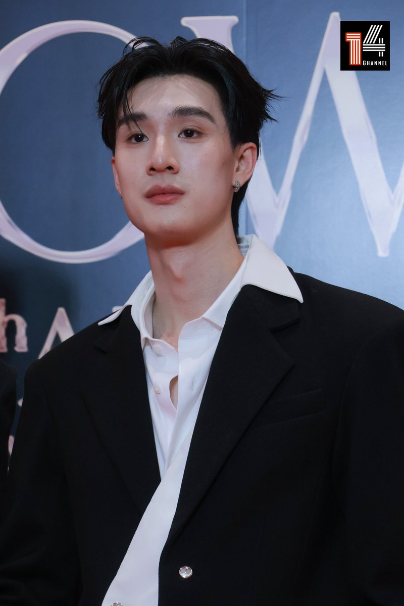 fourteenchannel's tweet photo. “ดิว - ธี” ร่วมเดิน RED CARPET ในงาน “HOWE AWARDS 2026” ✨🏆

DEWTEE SHINES AT HOWE
#HOWEAWARDS2026

#dewtee #ดิวธี
#dew_jsu #tee_vtp
#HOWEMAGAZINE https://t.co/z8mvkD8L0g