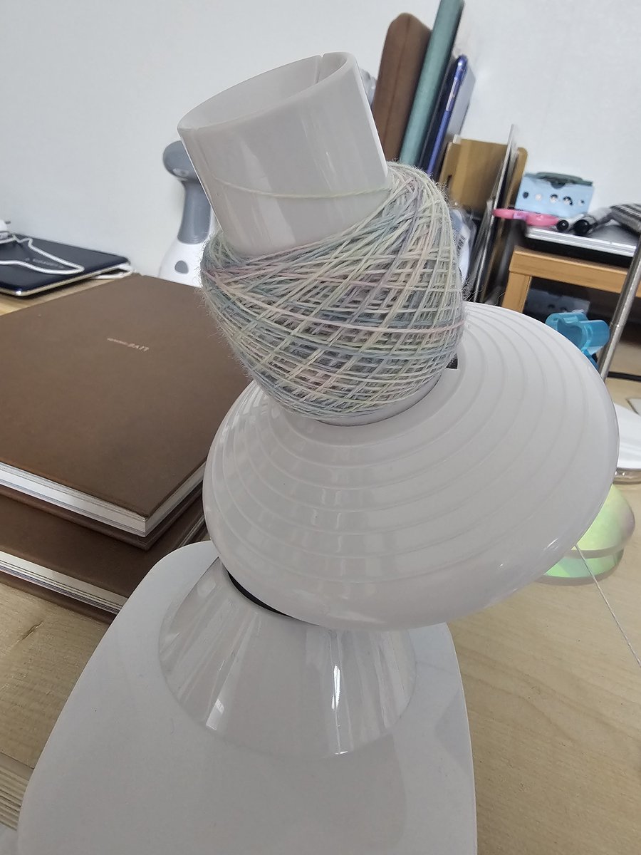 more_crochet's tweet photo. 하 일단 노동 중
책상 정리하자 https://t.co/2aZUN3H55Q