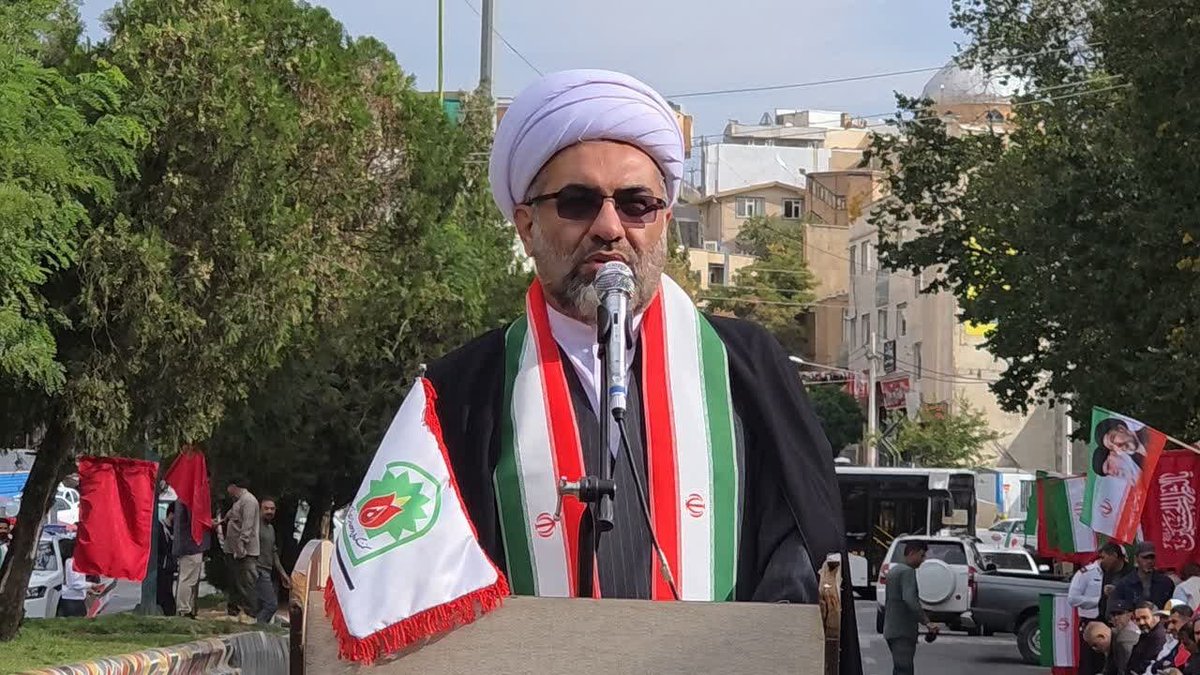 iialiahmadi's tweet photo. امروز برگزار شد؛ خیلی شلوغ بود!
یک صدا، یک دل، یک سرزمین؛
سقزِ سرافراز، ایرانِ سربلند! 
#جانفدایان_کردستان #جانفدایان_سقز https://t.co/hvgvAZno7a
