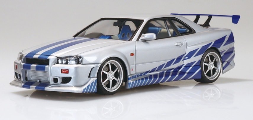 NOOBKUN13's tweet photo. #男の子が問答無用で好きなもの
車好きなら一度は見た事あるブライアンのR34 今見てもカッケェ https://t.co/Lh8jEOFUWn