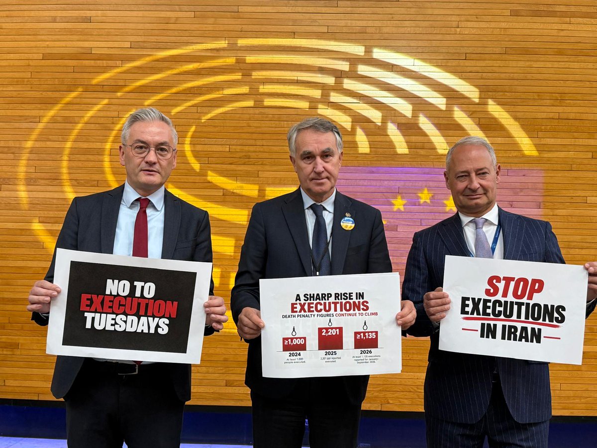 FOFI_EP's tweet photo. Today, MEPs stood in solidarity with Iran’s political prisoners participating in the #NoToExecutionTuesdays campaign.

Since January 2024, what began with a number of prisoners has grown into a movement spanning 66 prisons across Iran.

Every Tuesday, prisoners on death row and political prisoners, go on hunger strike to make their voices heard. They chose Tuesday because it is the day prisoners are transferred to solitary confinement ahead of execution.

Their message is clear: #StopExecutionsInIran

Last week, @Ginitastar joined the hunger-striking prisoners in solidarity. Today, @SRfreedex_LMG joined the campaign by undertaking a hunger strike.

Thank you to all the MEPs standing up against executions in Iran, and special thanks to @petras_petras for spearheading this vital campaign.