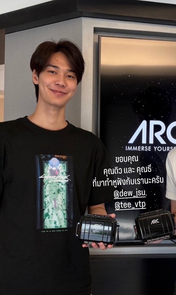 secretofkf_'s tweet photo. ตอนเช้า                               ตอนเย็น https://t.co/rdHA4NS6MF