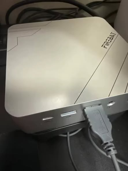 MiniPC_Club's tweet photo. Check out the new FIREBAT F1.

This mini PC has received a major upgrade, now featuring the powerful AMD Ryzen 7 H255 processor (8 cores / 16 threads, 4nm architecture) and the highly sought-after integrated Radeon 780M graphics 🎮

Review: https://t.co/hPo4qG75CF https://t.co/K1Mc5mU60O
