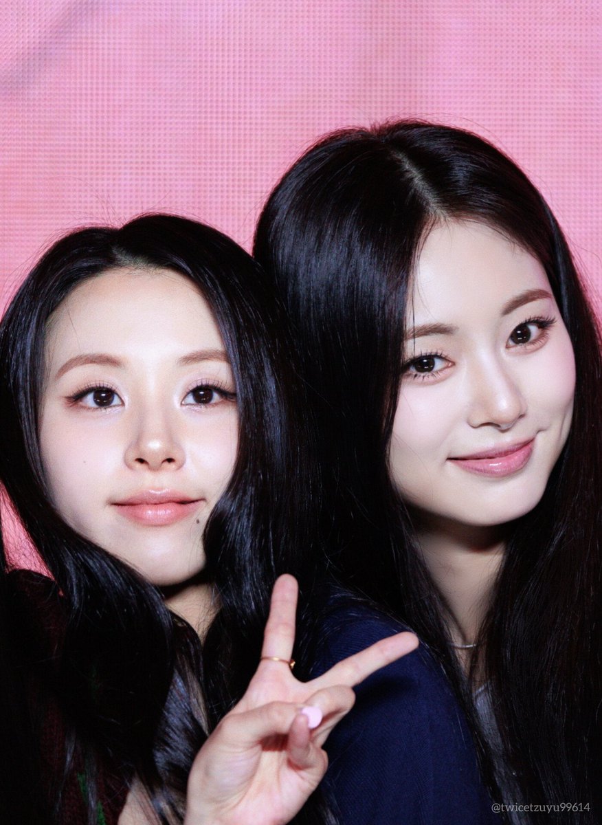 twicetzuyu99614's tweet photo. 261017

とっても可愛いマンネズ❤️💙

#TWICE_11th_Anniversary https://t.co/g0jfkS30I8