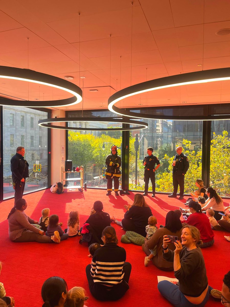 dcpl's tweet photo. 🚒❤️ A BIG thank you to Engine Company 16 of DC Fire and EMS for stopping by MLK Library for a special Fire Safety Program! Thanks for all you do to keep DC safe! https://t.co/sC5RVgU2Ls