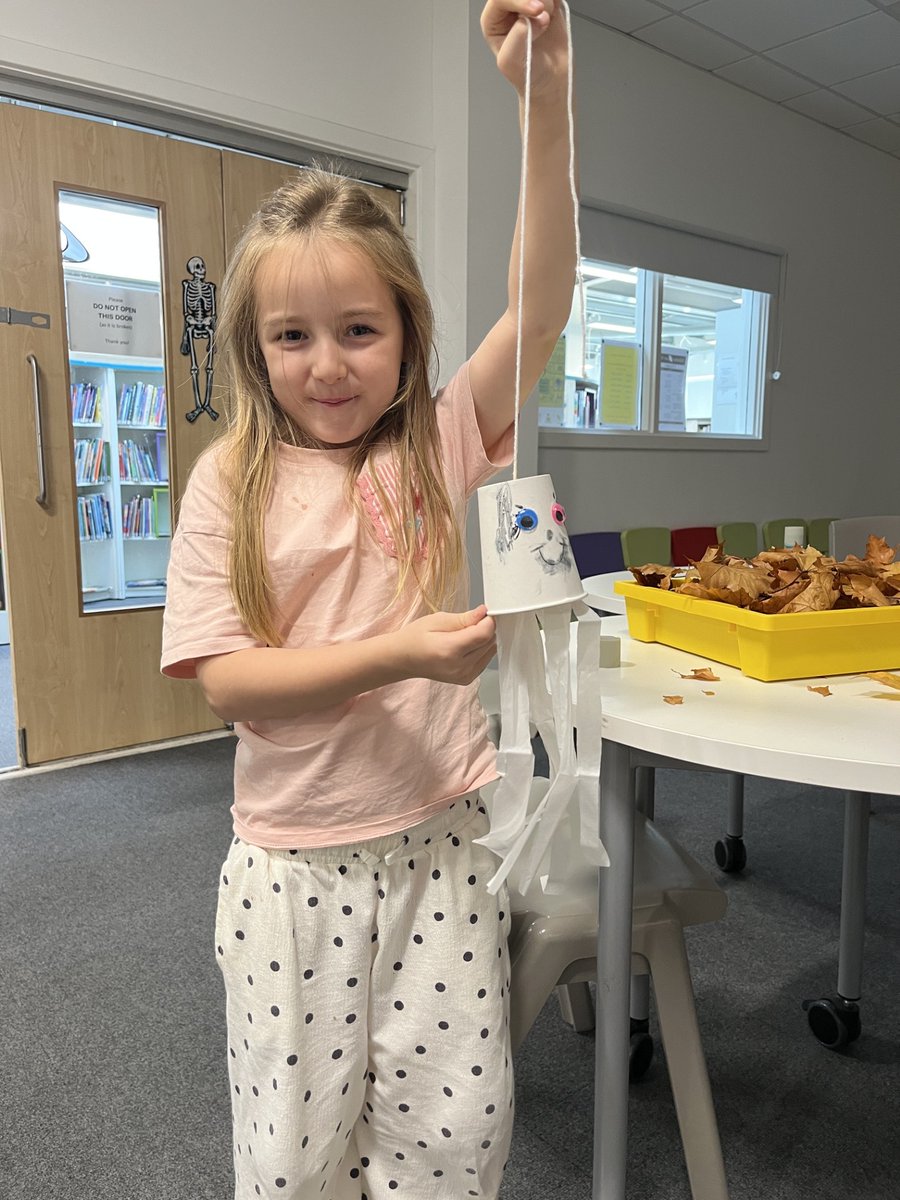 MidLibraries's tweet photo. Loanhead Library had a spooktacular time last week with a fun Halloween craft session during the school holidays 🎃👻

A big thank you to everyone who came along. We loved seeing all your spooky creations🧡 https://t.co/T5ZkIwVWeK