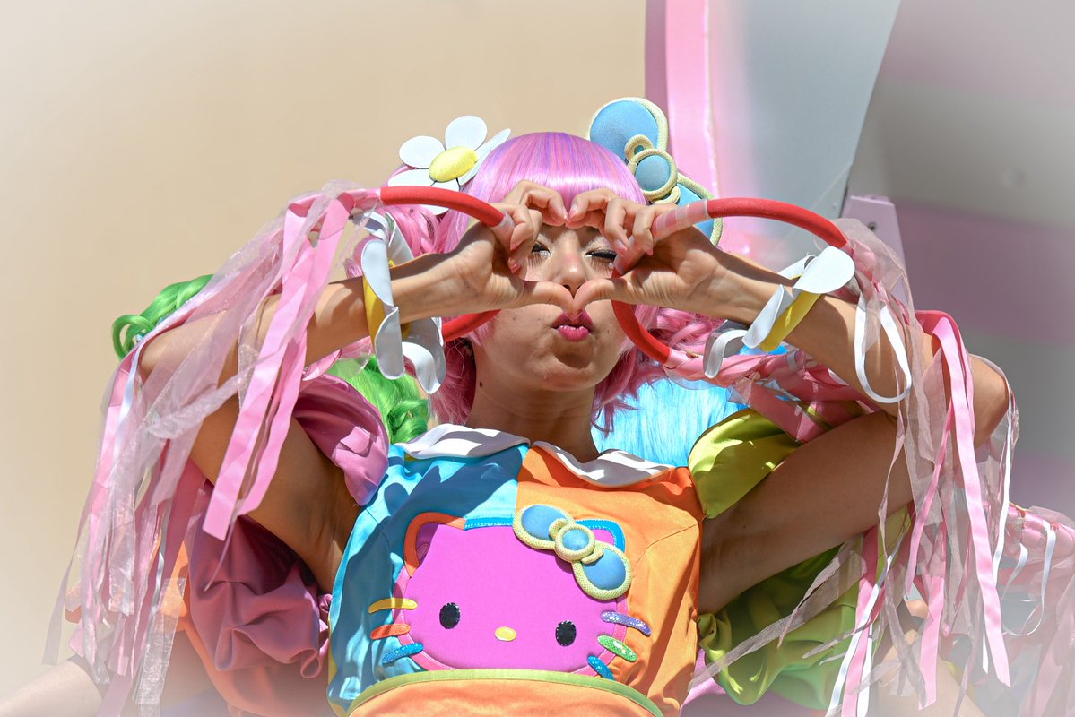 aimriku39's tweet photo. NO LIMIT! パレード ～Discover U!!! バージョン～
10/18
ハートいただきました❤️
#USJ 
#USJファン https://t.co/23tB5FlKEg
