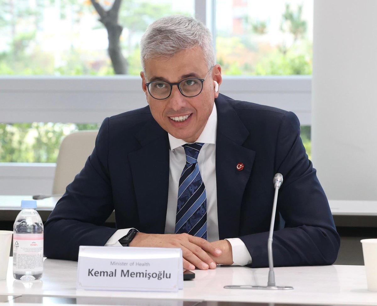 drmemisoglu's tweet photo. Güney Kore’deki resmi temaslarımız çerçevesinde bir diğer durağımız Celltrion oldu.

Biyobenzer ilaçların geliştirilmesinden seri üretimine kadar olan tüm aşamaları, Ar-Ge çalışmalarını ve kullanılan ileri teknolojileri yerinde inceledik.

Sağlıkta yerli ve milli üretim hedeflerimizi destekleyecek temaslarımızı sürdürüyoruz.