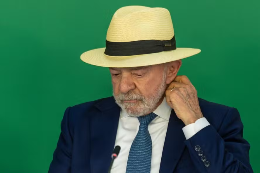meioindep's tweet photo. 🚨ATENÇÃO: Governo Lula admite falta de recursos para manter políticas atuais a partir de 2028

LULA VAI ACABAR COM SEUS BENEFÍCIOS!!! https://t.co/ZYWnnEeOjG