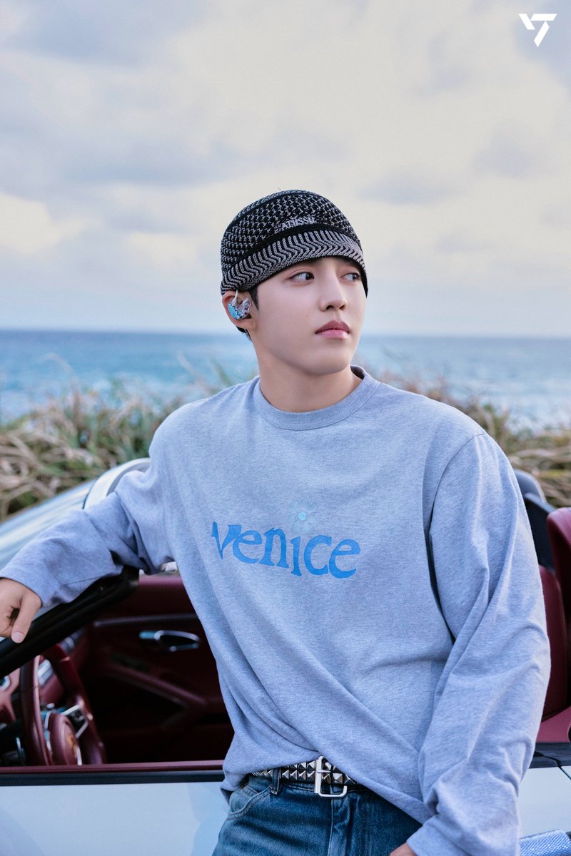 cscfolder's tweet photo. a year ago: ‘for you’ live clip photo sketch 🩶 #에스쿱스 #SCOUPS https://t.co/LvlwepCkV3