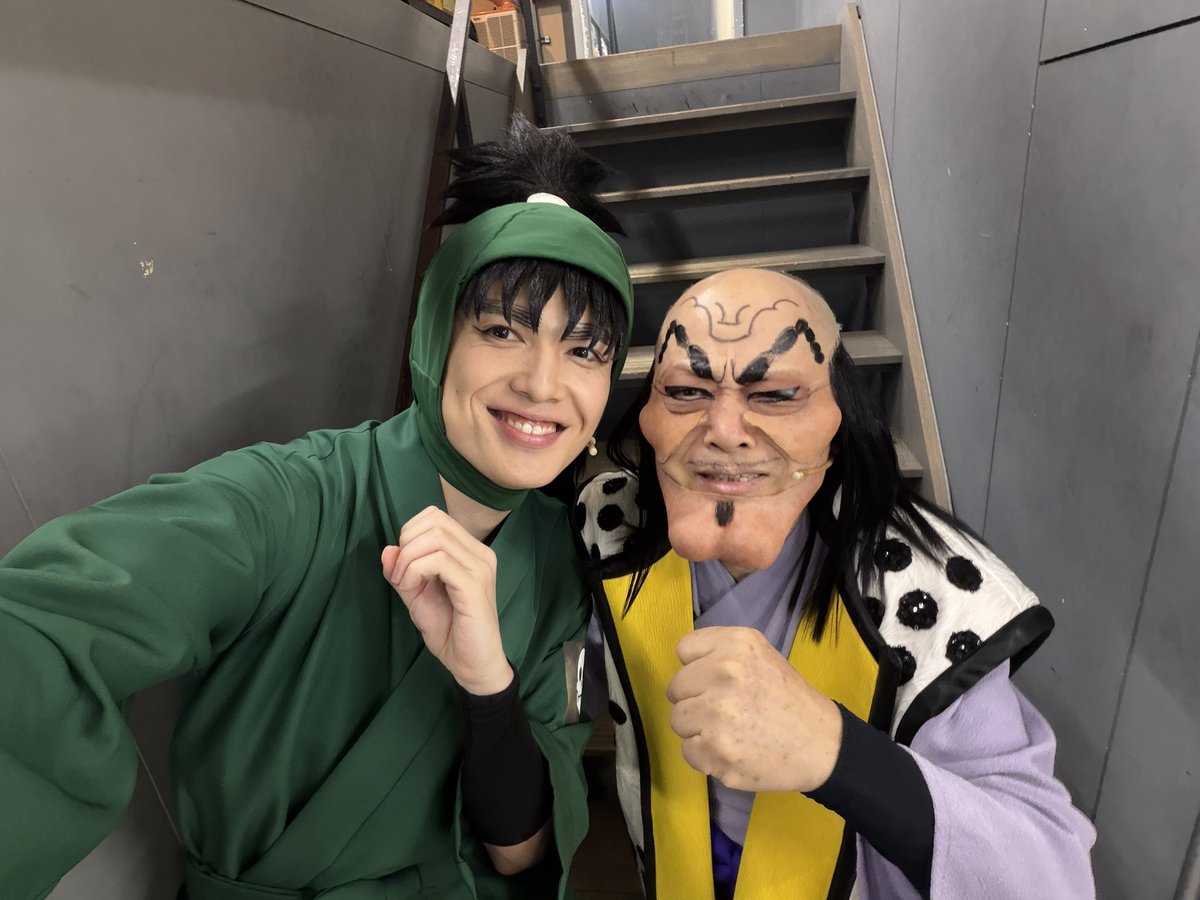reizi_sakagaki's tweet photo. 夜公演ご来場誠にありがとうございました。
かんざんさん、今井さん700回と立くん、200回おめでとう御座います。

僕も素敵な先輩方のように、大切に紡いで行きたいと思います。

そら、とうまも来てくれた！
ありがとう〜。可愛い😍 https://t.co/lYnm73XgRs