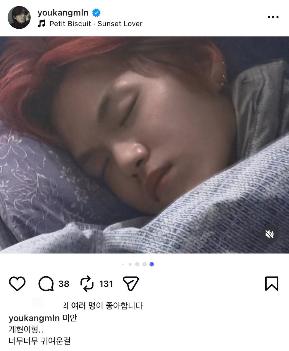 Daylight_vr's tweet photo. 조개연자는사진콜렉터
(자는모습이너무너무귀엽다고인스타에올림)
#변하지않는것 #깡계 https://t.co/dOi73qKkBd