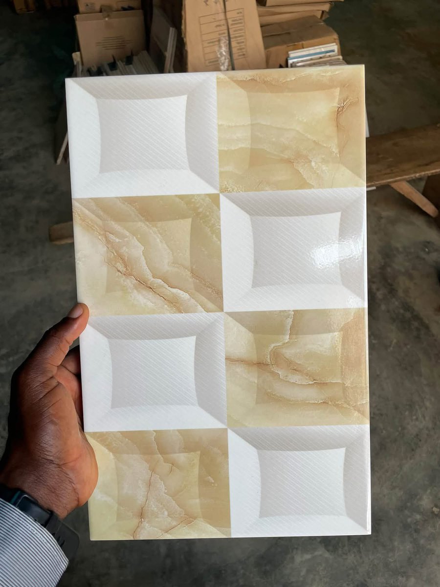 MrFaitth's tweet photo. Beautiful wall tiles, clean finishing, and a touch of elegance!
25x40cm inkjet wall tiles
15 pieces in a carton
#KitchenWallTiles #ToiletWallTiles #WallTilesNigeria #TilesMarket #kitchendesign https://t.co/FrmXujSooZ