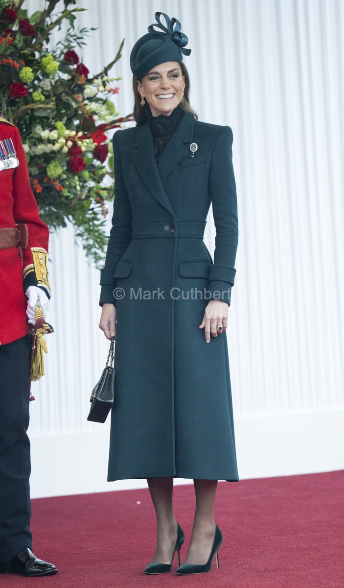 markacuthbert's tweet photo. Catherine, Princess of Wales at the formal welcome on the Royal Dais, during the State Visit of the Sultan Of Oman to the UK in Windsor. #princessofwales #katemiddleton #princesskate #statevisit #royals https://t.co/VvxblczbcU