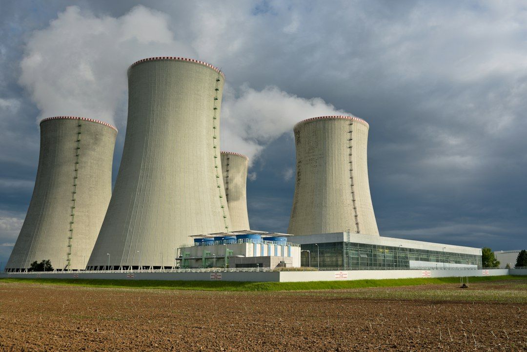 DataconomyMedia's tweet photo. Amazon backs X-energy's plan for 12 small nuclear reactors at a former Indiana coal plant. Power would feed the grid and Amazon data centers.

https://t.co/UUT4r0SDY9 https://t.co/aUxD2b1xmc