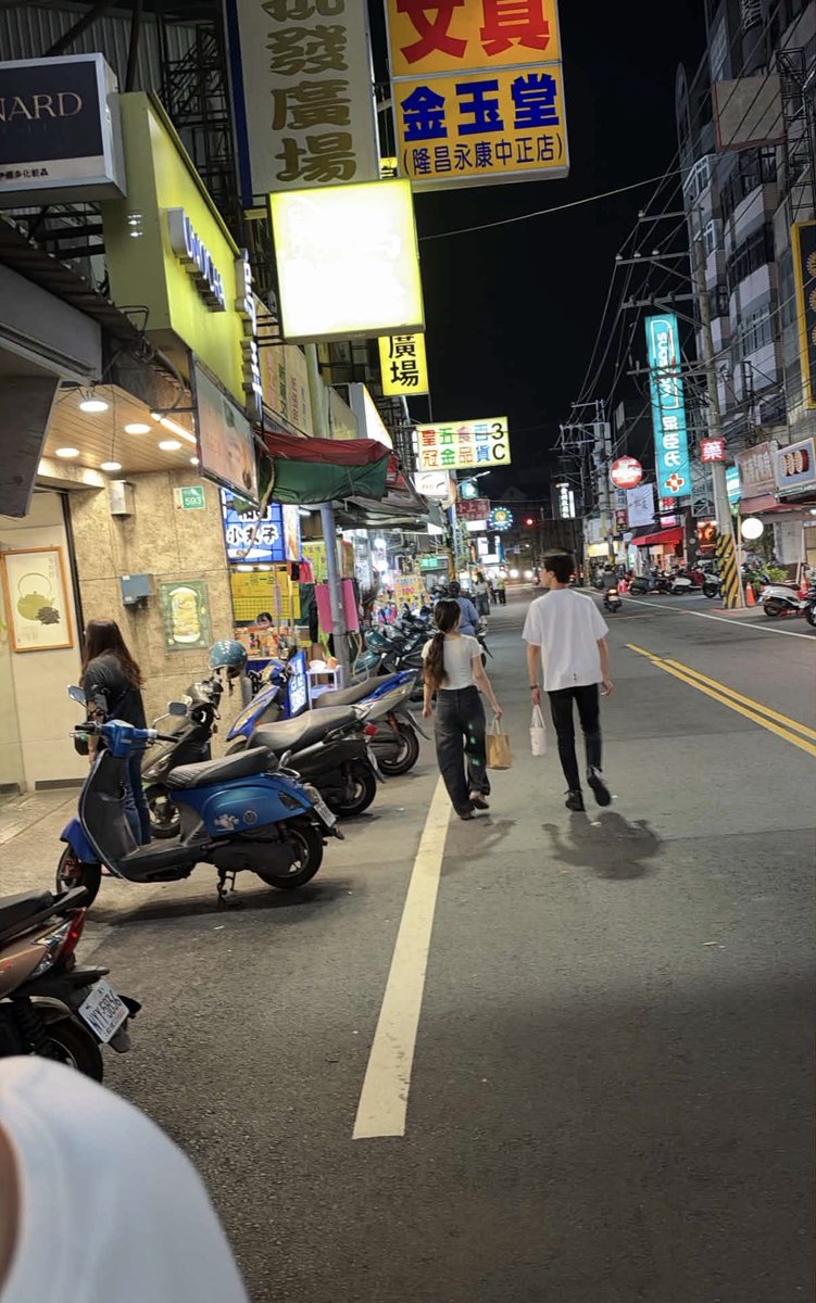 weijie_0528's tweet photo. 買晚餐😋😋
有臺南人知道這是哪嗎？
#歡迎認親 #看到我可以直接跟我打招��� https://t.co/7ms2nklyDX