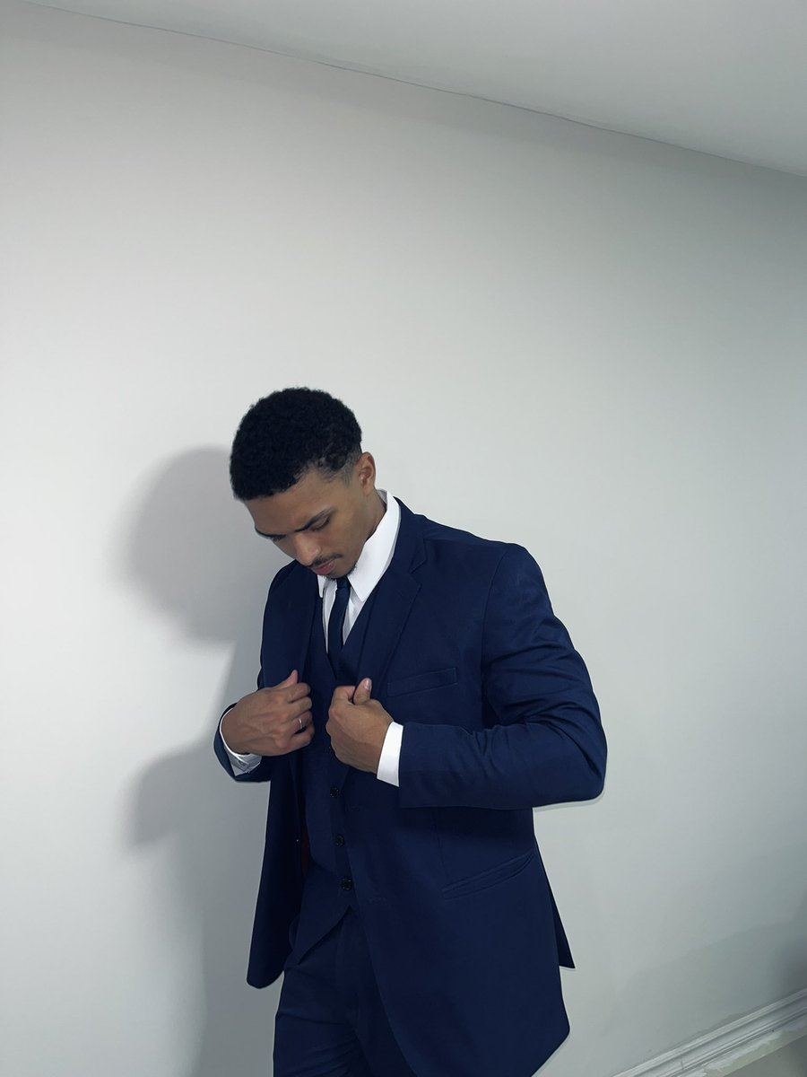 alexassisca's tweet photo. 🤵🏾‍♂️ https://t.co/ZDSmwIlmwx