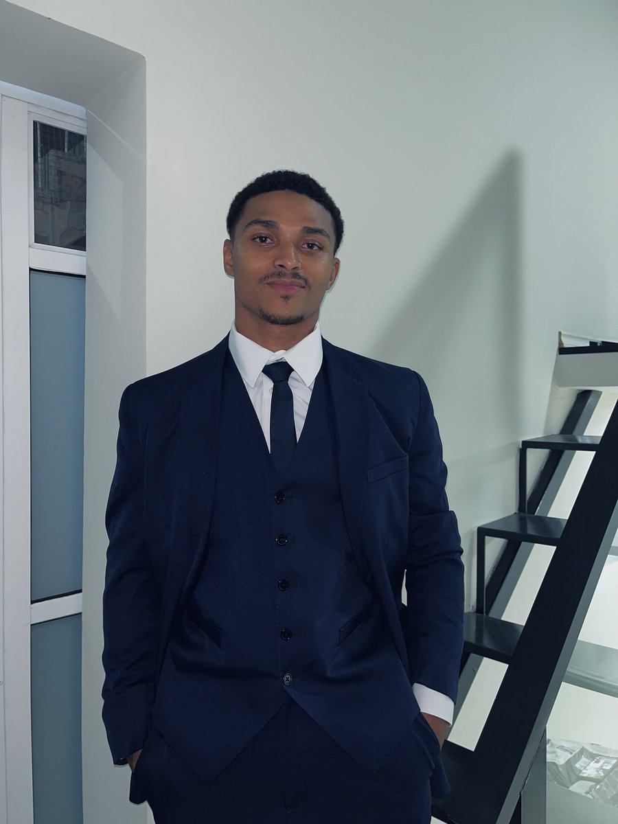 alexassisca's tweet photo. 🤵🏾‍♂️ https://t.co/ZDSmwIlmwx