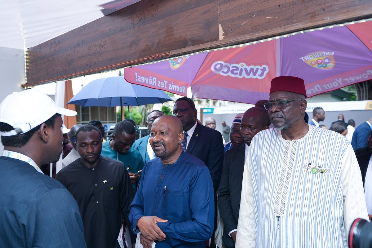 SoilValuesSahel's tweet photo. At the opening of #MITA2026, Sierra Leone’s Vice President, Dr. Mohamed Juldeh Jalloh, visited the Soil Values booth despite the rain.

The team showcased approaches for healthy soils, sustainable land management, and resilient farming systems.

#SoilValuesProgram #HealthySoils https://t.co/NrjBq6f1o0