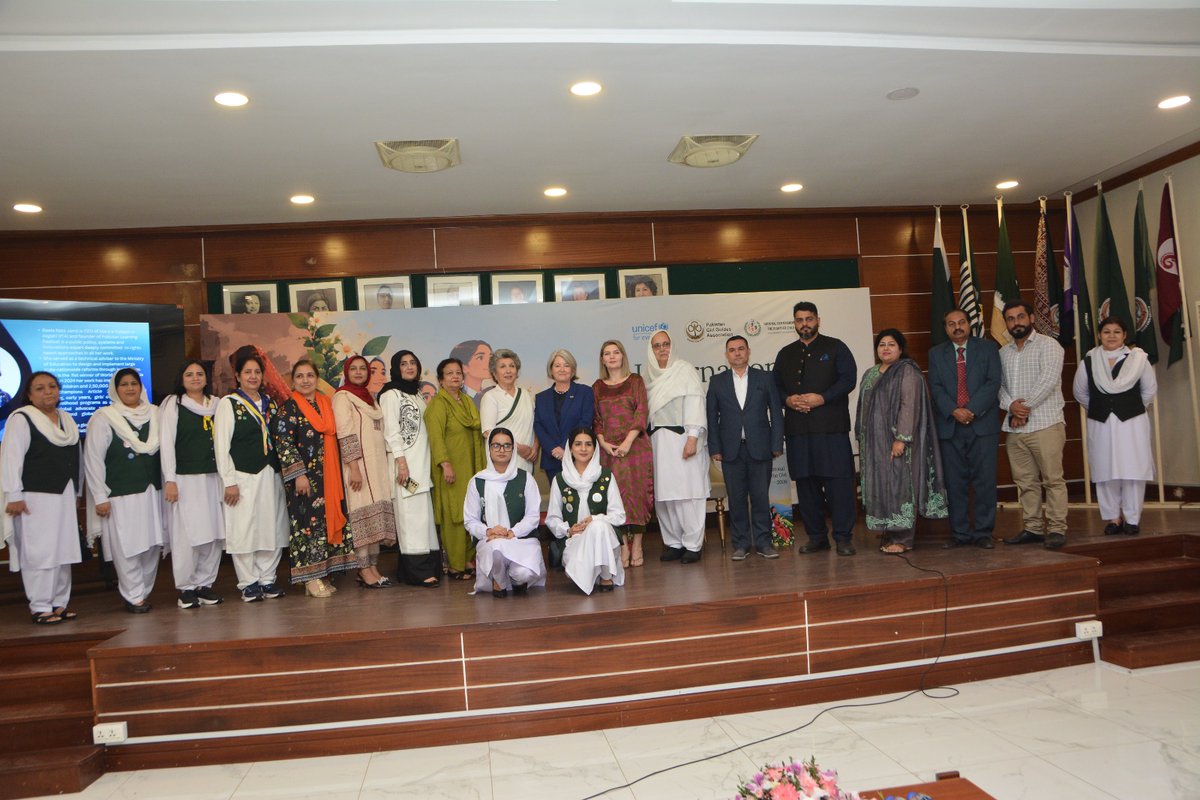 BaaghiTV's tweet photo. Pakistan Girl Guides Association Celebrates International Day of the Girl 2026

#BaaghiTV #International #Pakistan #PGGA #InternationalDayOfTheGirl #PakistanGirlGuides #GirlsEmpowerment #EndChildMarriage #GirlsEducation @PKGirlGuides 

https://t.co/QIzCPEfr4X https://t.co/9Fn56DbP5n