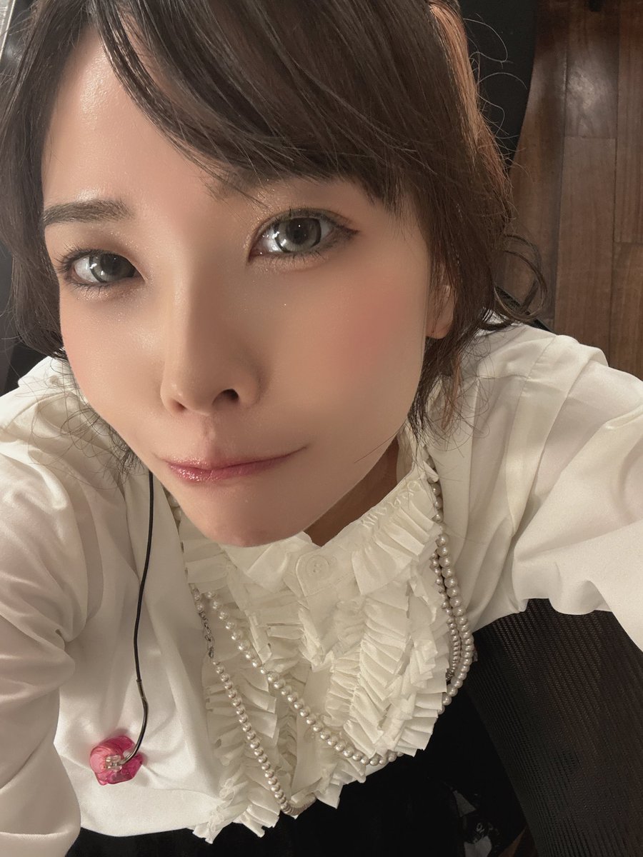_chakixx_'s tweet photo. このメイクよかった😀💄 https://t.co/uIrGEAhngE