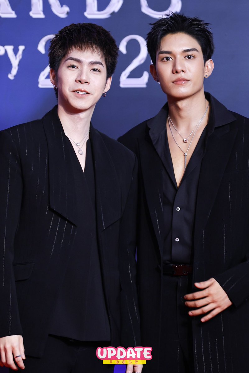 Update__today's tweet photo. "เน็ต - เจเจ" ร่วมเดินพรมแดงในงาน HOWE AWARD 2026 ✨

NETJJ AT HOWE AWARDS 2026

#HOWEAWARDS2026xDMD 
#NETJJ #netsiraphop #jj_rcp
#HOWEMAGAZINE 
#HOWEAWARDS2026
#UPDATETODAY https://t.co/NtCDCFfR0N