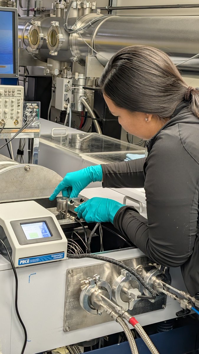 CanLightSource's tweet photo. #Methane is a powerful greenhouse gas. Researchers @USask &amp; @McMasterU are using the CLS to study advanced palladium catalysts that could improve methane emission reduction &amp; extend catalyst lifespans for industrial &amp; vehicle applications. Read more https://t.co/xPmPp9xEUb. https://t.co/8gXVeXrKw2