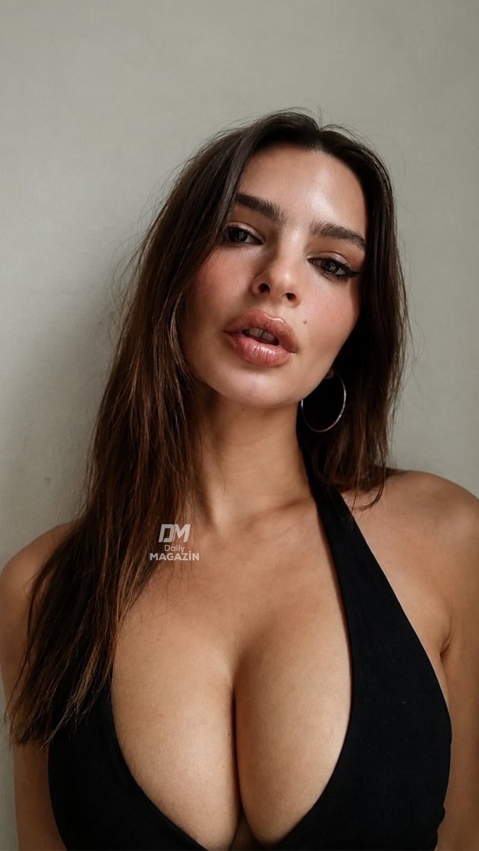 daily_magazin's tweet photo. Emily Ratajkowski, kameranın neden icat edildiğini bir kez daha hatırlattı. https://t.co/tZ8hMVWJMz