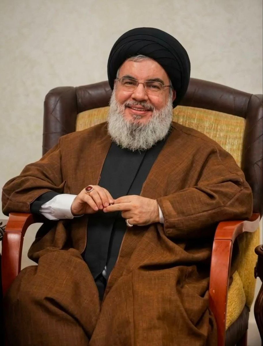 kmyny919050's tweet photo. أبتسامة الوقار.. هدوء الملامح وهيبة الحضور

#روح الروح https://t.co/qzN6Q582nC