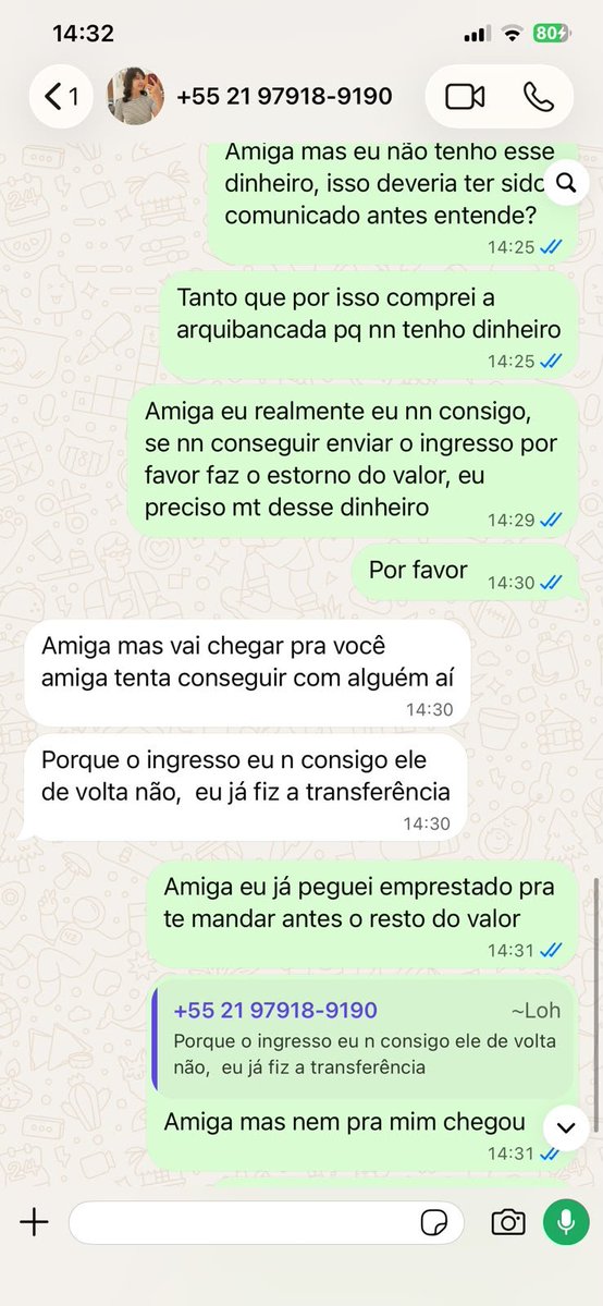 danavly's tweet photo. @4TSKHYUN Gente, essa também é outra golpista, não comprem com ela! https://t.co/F5i8LqqChr