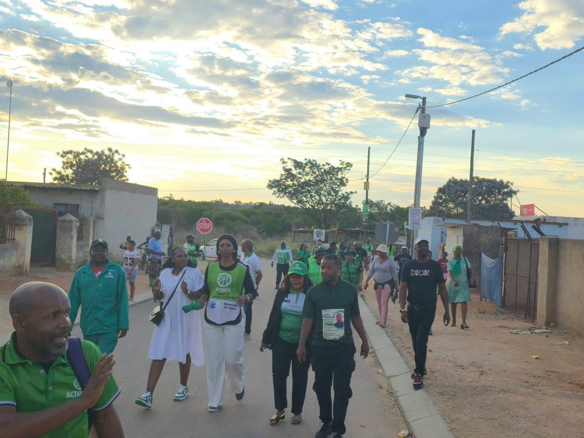 VictorMothemela's tweet photo. Listening to the people. Understanding their struggles. Taking action where it matters most.
ActionSA is ready to bring change to Limpopo. 💚
#VoteActionSA #LetsFixLimpopo
@ActionSA_LP 
@Action4SA 
@HermanMashaba https://t.co/F9wrHqzBjj