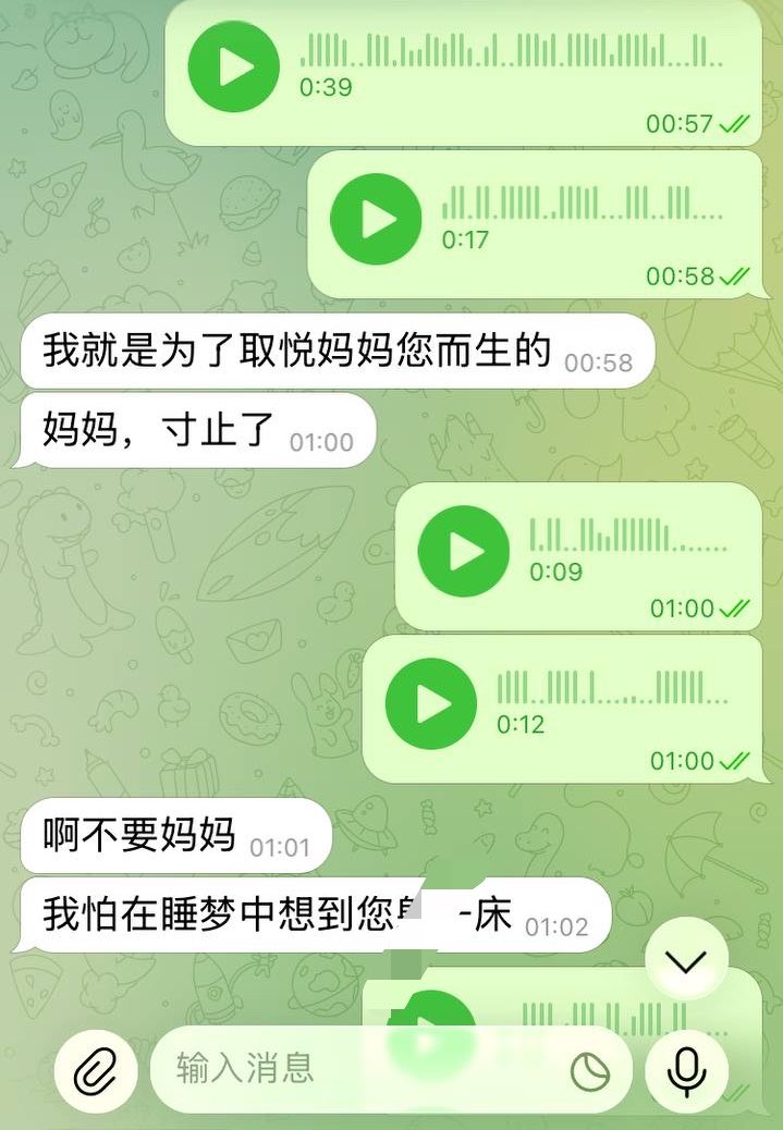 PhilomenaM0ga's tweet photo. 很自觉呢，小狗 https://t.co/Y9NXdq3LQp