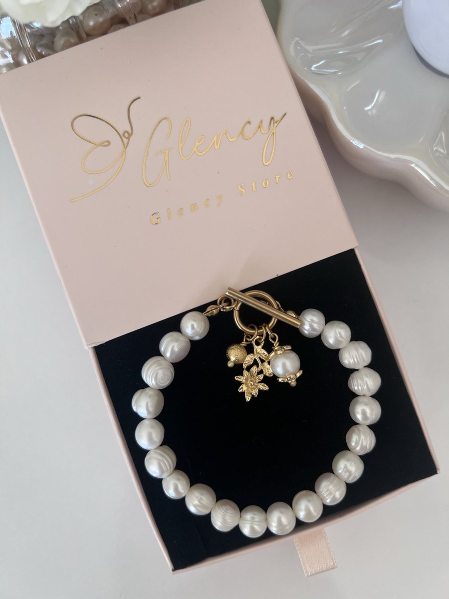 glencystore's tweet photo. ✨inci✨ https://t.co/9t75o7lUfs