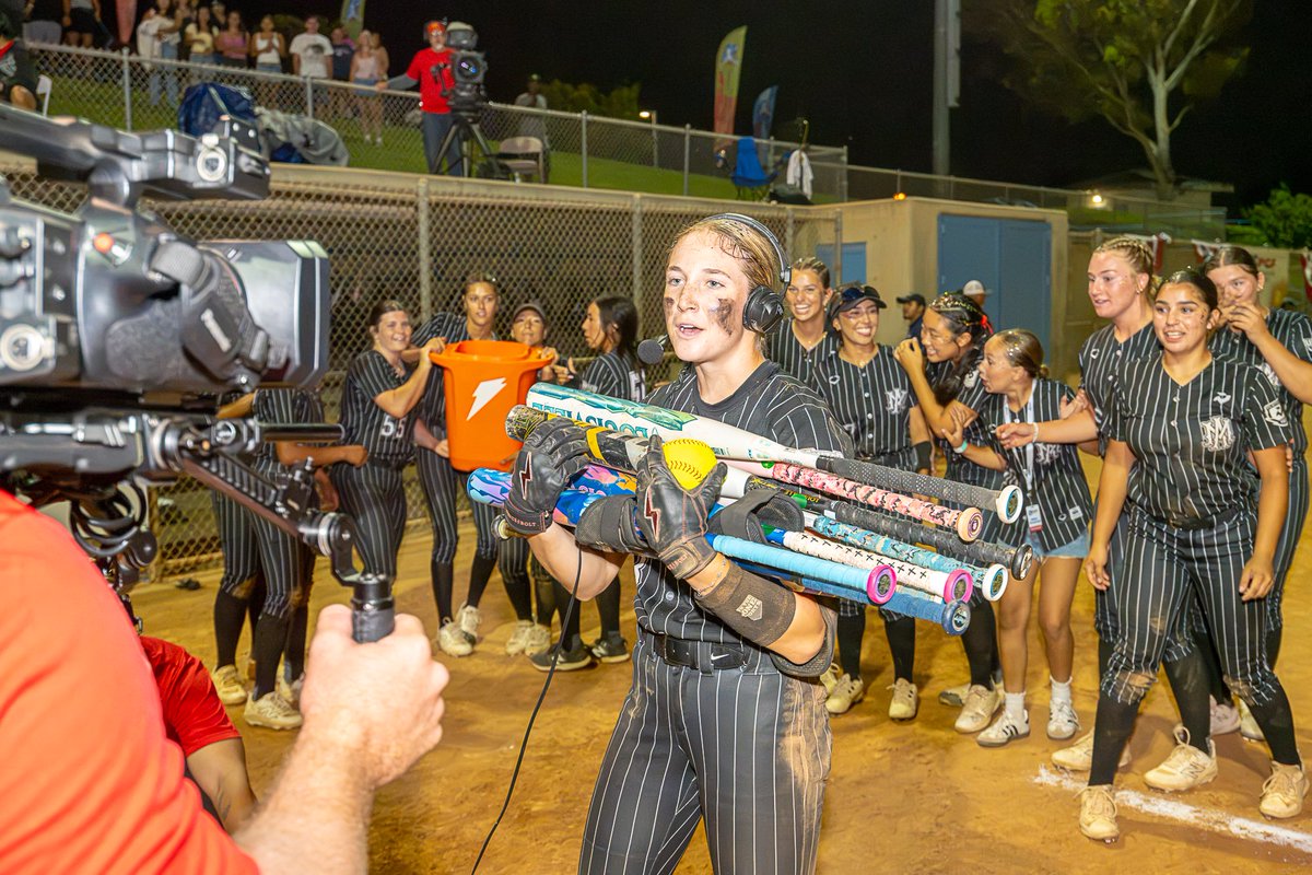 PGFnetwork's tweet photo. 18u Platinum Championship Game Spotlight 🏆 🏆 Down 2-0, Athletics Mercado rallied to tie it before Lacy VanTuinen crushed a walk-off 3-run HR for a 5-2 18U Platinum title! 💣🥎

Congratulations to Athletics Mercado – Potter/Hovermale on an incredible championship run! https://t.co/f0Cy5c2Gpo