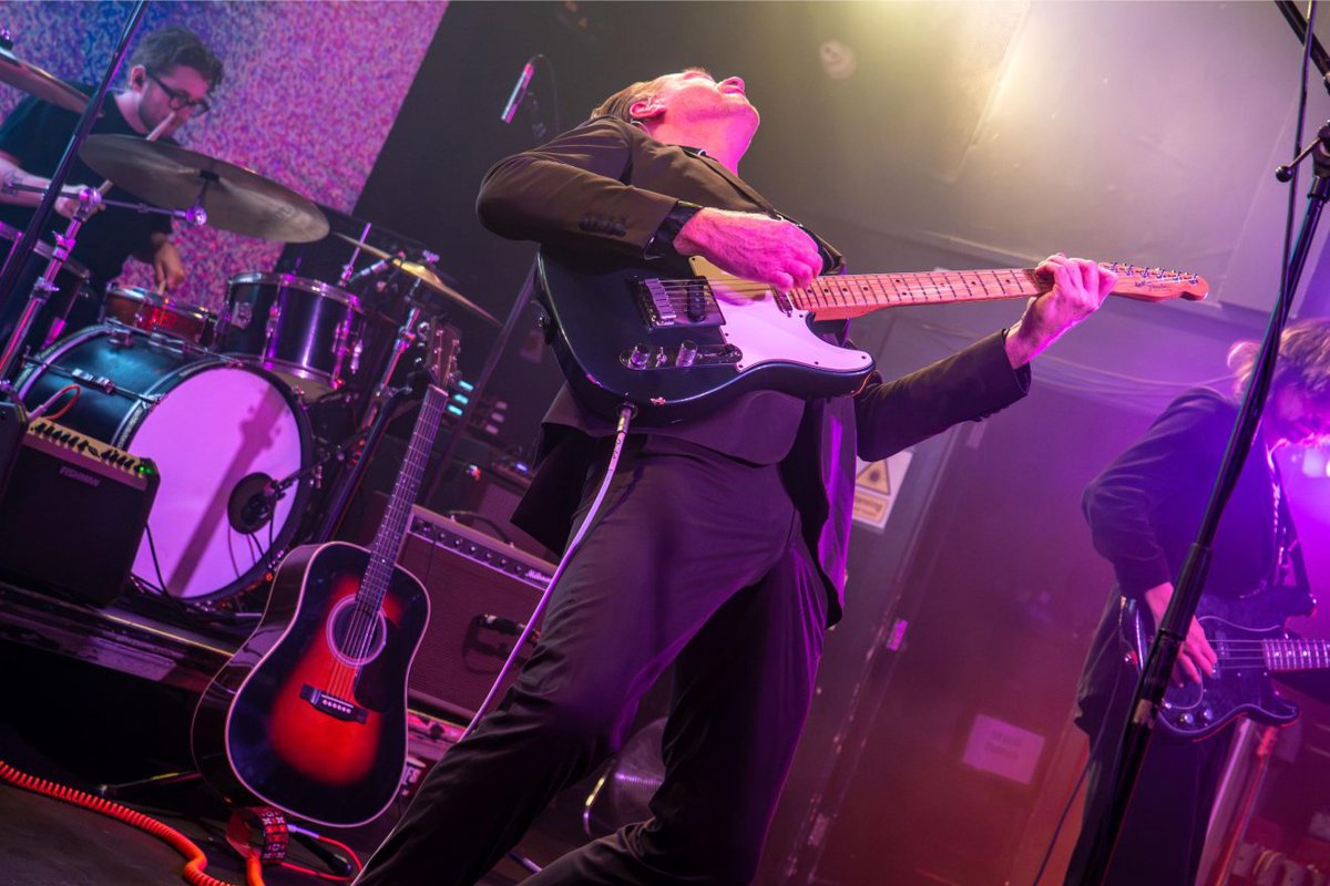 GingersnapDamo's tweet photo. Live music review: Damian Lewis brings soul, swagger, and a cinematic groove to Rescue Rooms in Nottingham. Read the review here: https://t.co/9mNlvgDYhj #DamianLewis #DamianLewisMusic #DamianLewisLive #DamianLewisSweetChaos #SweetChaos #SweetChaosUKTour 📸by Neil Cripps https://t.co/rHOOMxxabp
