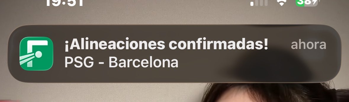 kiiiereme's tweet photo. Me habia olvidado por dios que nervios que nervios que nervios que nervios https://t.co/dnR5WyYBgi