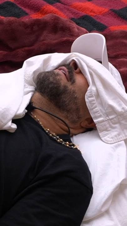 labrujadelambar's tweet photo. Pues mis funados siguen cargando con todo el contenido, drama, celos,enemistad y reconciliación. 
Ya saquen al Chichón Montero
#LaGranjaDuelo
#LaGranjaVIP https://t.co/maU8GUCEqF