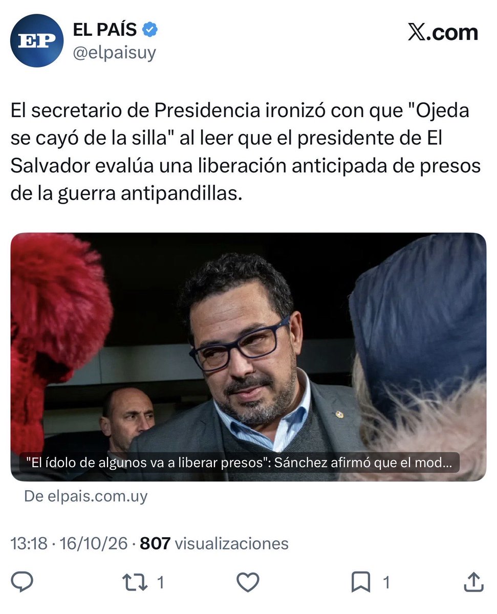 AndresOjedaOk's tweet photo. El que debería caerse de la silla es el Ministro.

El secretario de Presidencia, Alejandro Sánchez, se ríe porque miro a Bukele.

Mientras el gobierno critica a Bukele, el Uruguay se convirtió en una zona de guerra narco a cielo abierto.

Los datos de homicidios del propio Ministerio del Interior, publicados ayer, son demoledores 👇
