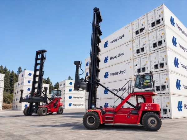 mundomaritimo's tweet photo. HGT Inland Services refuerza capacidad operativa en Valparaíso para la temporada de exportación frutícola #MundoMaritimo https://t.co/ELO1vXPhXV https://t.co/MgnXRPI7xJ