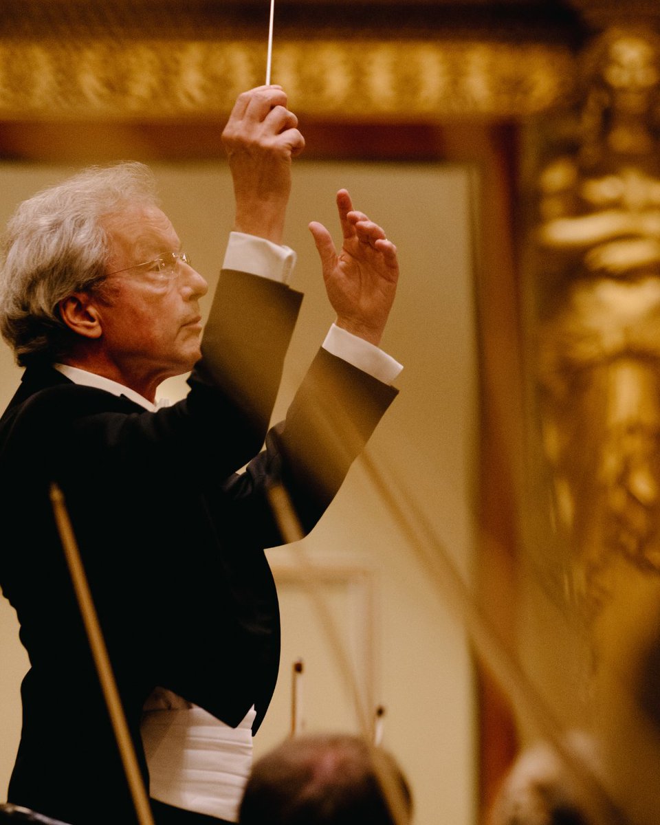CleveOrchestra's tweet photo. Looking back on a very special few days in Vienna. 
Thank you, Musikverein Wien 🇦🇹

📸 : Igor Ripak https://t.co/RjcHg3CEAN