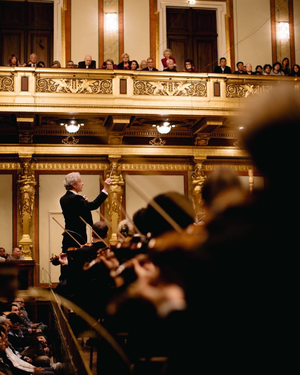 CleveOrchestra's tweet photo. Looking back on a very special few days in Vienna. 
Thank you, Musikverein Wien 🇦🇹

📸 : Igor Ripak https://t.co/RjcHg3CEAN