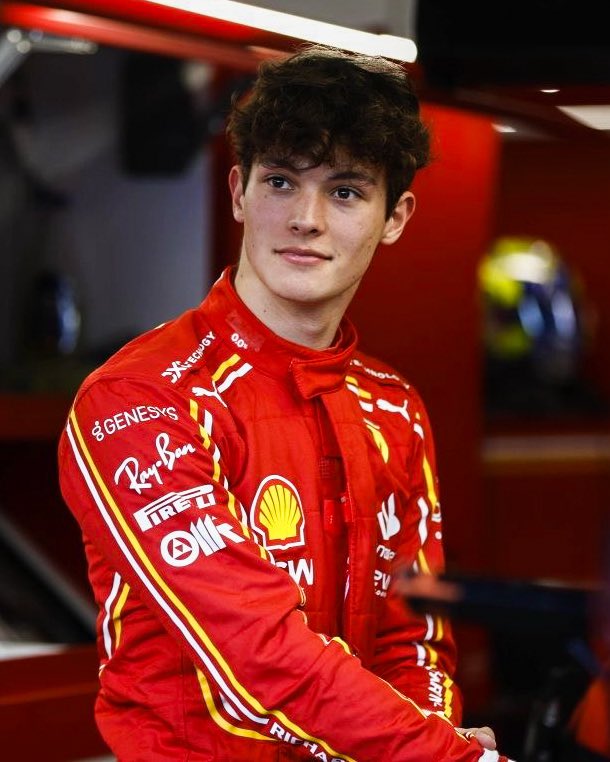 forzasempres's tweet photo. “favourite colour?”
“red.” https://t.co/GBNYWnrFCQ