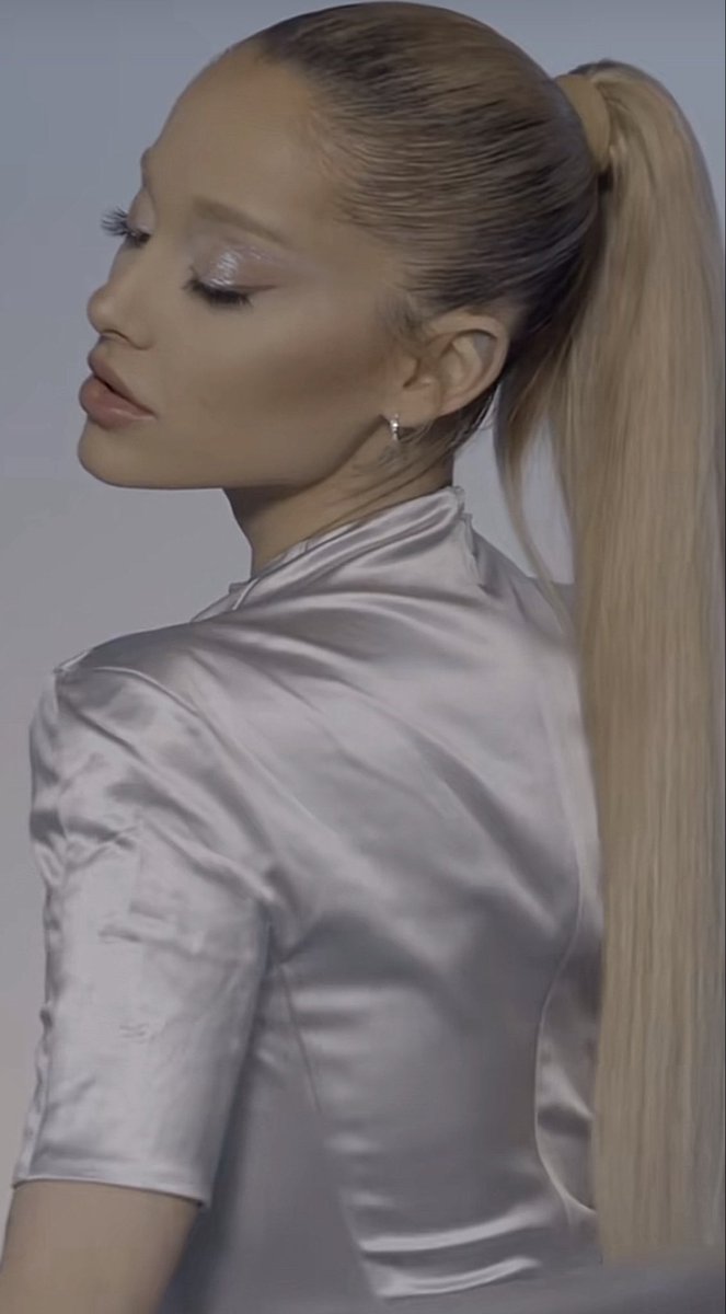 luvtooharddd's tweet photo. this serve https://t.co/BQVbFQQ1NZ